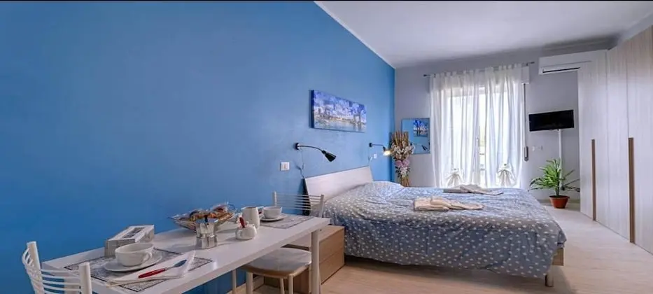 Standard Tek Büyük Yataklı Oda