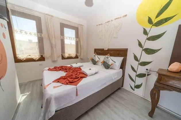 Standart Oda, Sokak Manzaralı