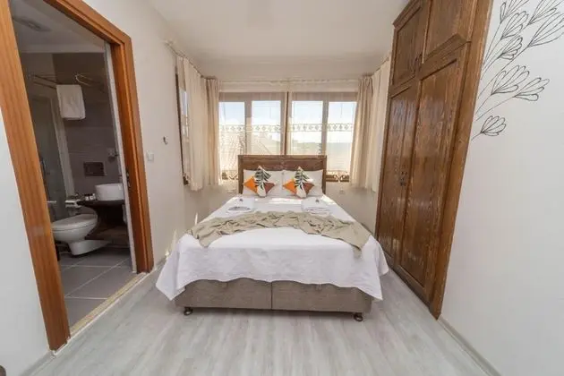 Standart Oda, Sokak Manzaralı