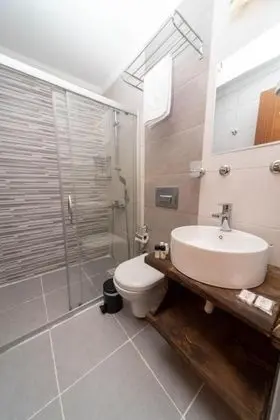 Standart Oda, Sokak Manzaralı