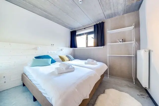 Tek Büyük veya İki Ayrı Yataklı Oda