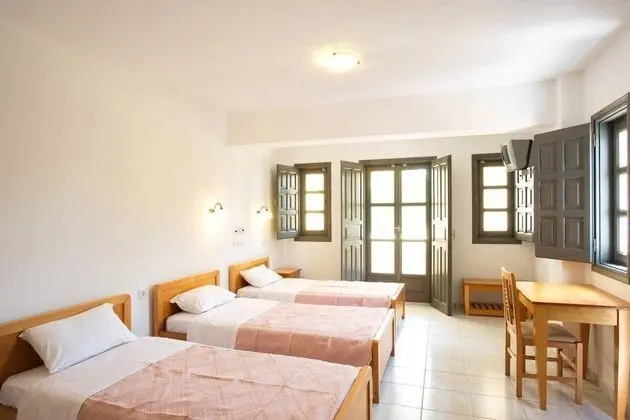 Stüdyo, Deniz Manzaralı (3 Adults)