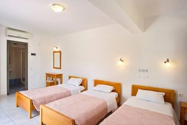 Stüdyo, Deniz Manzaralı (3 Adults)