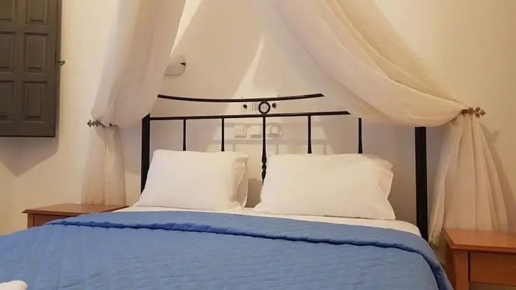 Stüdyo, Deniz Manzaralı (4 Adults)