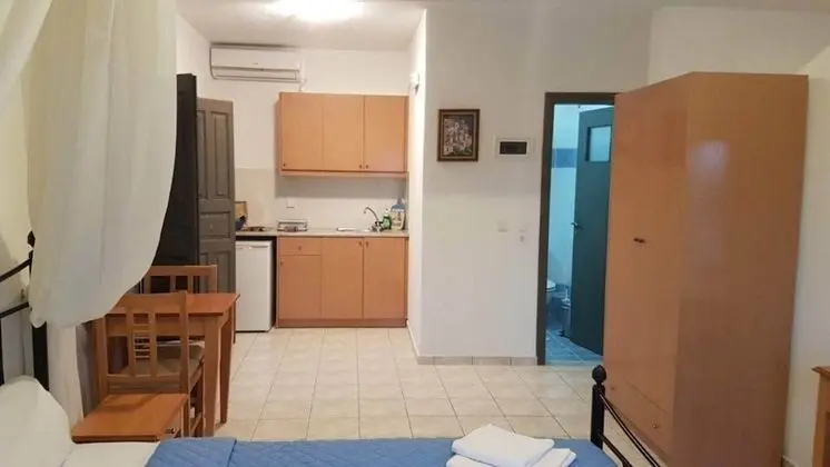 Stüdyo, Deniz Manzaralı (4 Adults)
