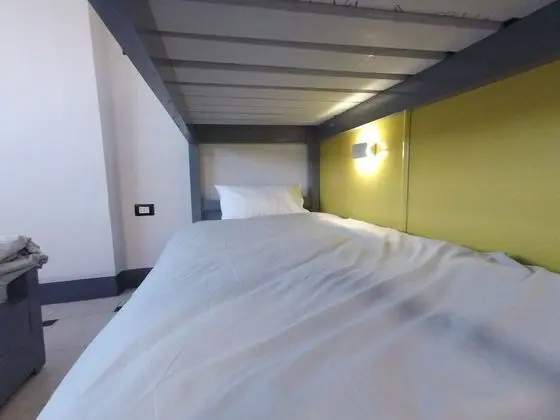 Deluxe Ortak Ranzalı Oda, Karma Ranzalı Oda, Özel Banyo (Not for Egyptian nor Arab nationals)
