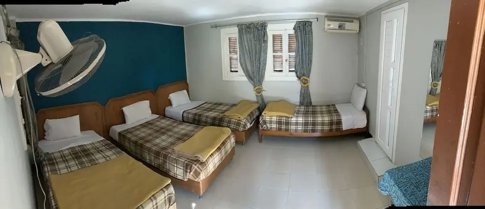 Deluxe Ortak Ranzalı Oda, Karma Ranzalı Oda, Özel Banyo (Not for Egyptian nor Arab nationals)