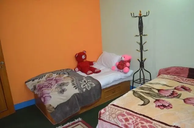 Üç Kişilik Oda, Dağ Manzaralı