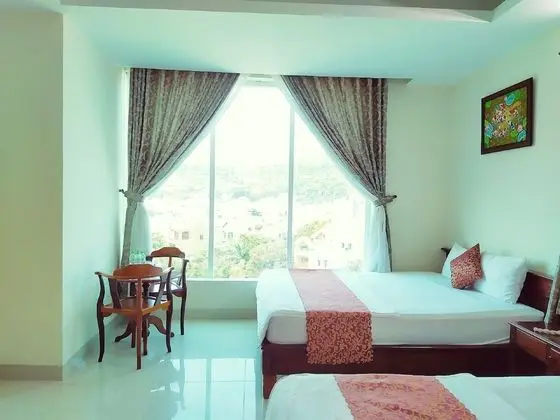 Deluxe Dört Kişilik Oda, 2 Büyük (Queen) Boy Yatak, Özel Banyo, Şehir Manzaralı