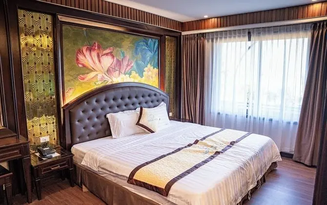 Deluxe Tek Büyük Yataklı Oda