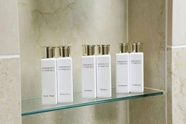 Dört Kişilik Oda, Sigara İçilebilir