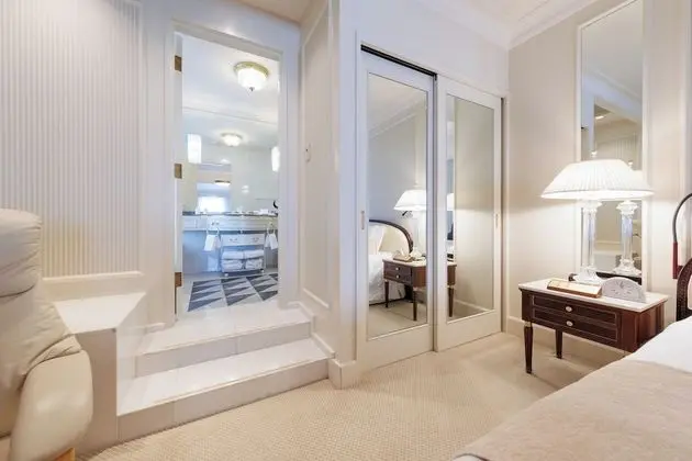 Süit, Sigara İçilmez (Palais, Free Lounge Access)
