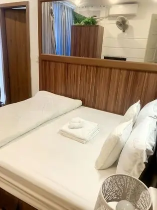 Basic Tek Büyük Yataklı Oda