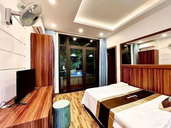 Deluxe Tek Büyük Yataklı Oda