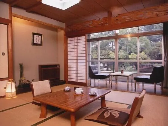 Traditional Oda, Japon Şiltesi, Sigara İçilmez