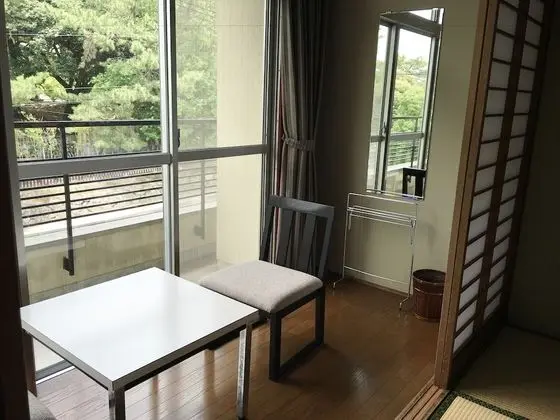 Traditional Oda, Japon Şiltesi, Sigara İçilmez
