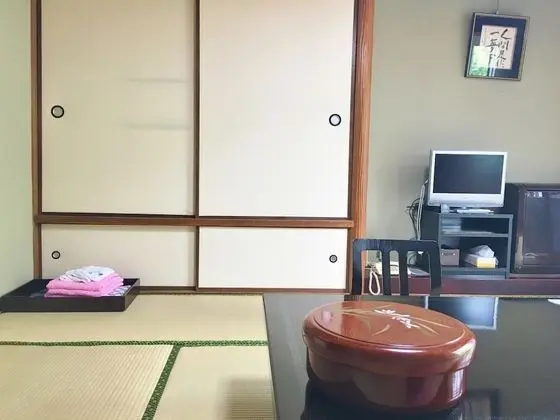Traditional Oda, Japon Şiltesi, Sigara İçilmez