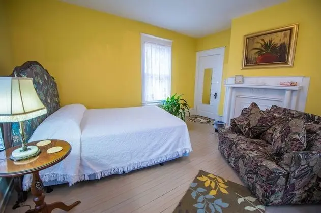 The Queen Anne Room