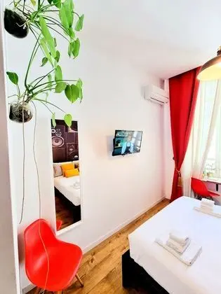 Standard Tek Büyük Yataklı Oda