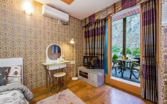 Tek Büyük Yataklı Oda