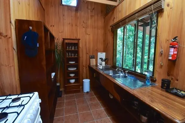 Romantic Kır Evi, 1 Büyük (Queen) Boy Yatak, Nehir Manzaralı, Dağ Yamacı