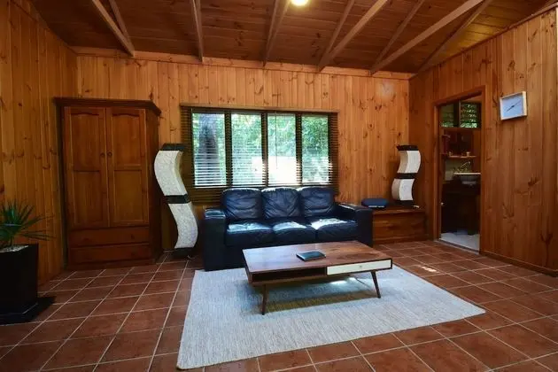 Romantic Kır Evi, 1 Büyük (Queen) Boy Yatak, Nehir Manzaralı, Dağ Yamacı