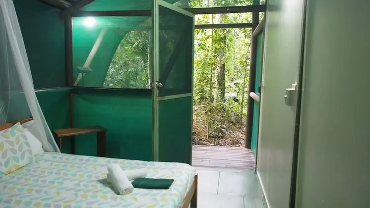 Ağaç Ev, Banyolu/Duşlu (Tropical Cabin)