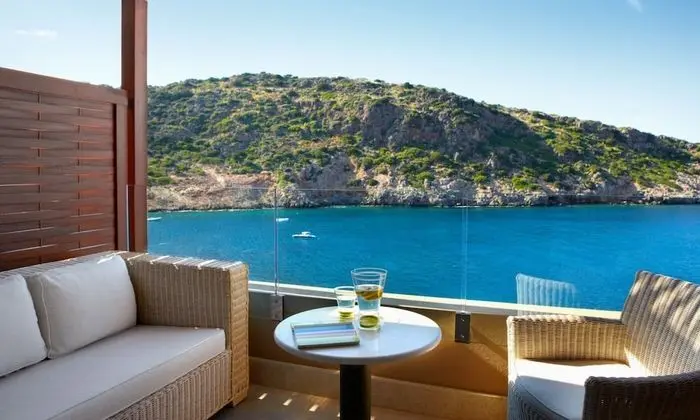Deluxe Sea View Room with Individual Pool