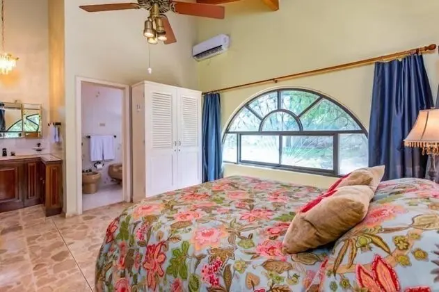 Luxury Ev, 5 Yatak Odası, Kişiye Özel Havuzlu, Okyanus Manzaralı (Beach Front)