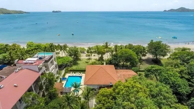 Luxury Ev, 5 Yatak Odası, Kişiye Özel Havuzlu, Okyanus Manzaralı (Beach Front)