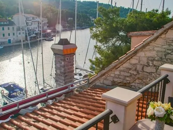Apart Daire (Daira - great location - A3(4))