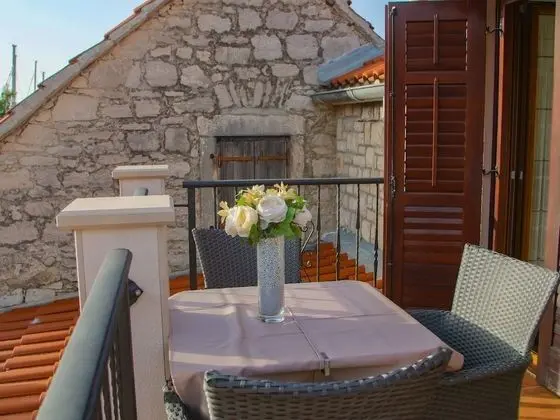 Apart Daire (Daira - great location - A3(4))