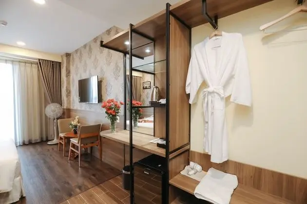 Deluxe Tek Büyük Yataklı Oda
