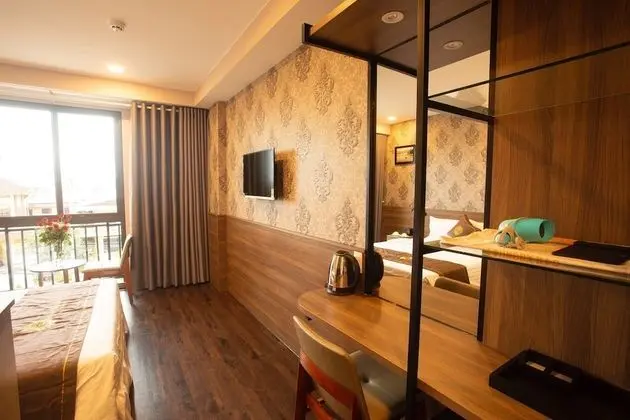 Deluxe Tek Büyük Yataklı Oda