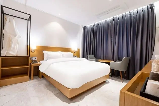 Deluxe Tek Büyük Yataklı Oda, 1 Yatak Odası, Sigara İçilmez, Dağ Manzaralı