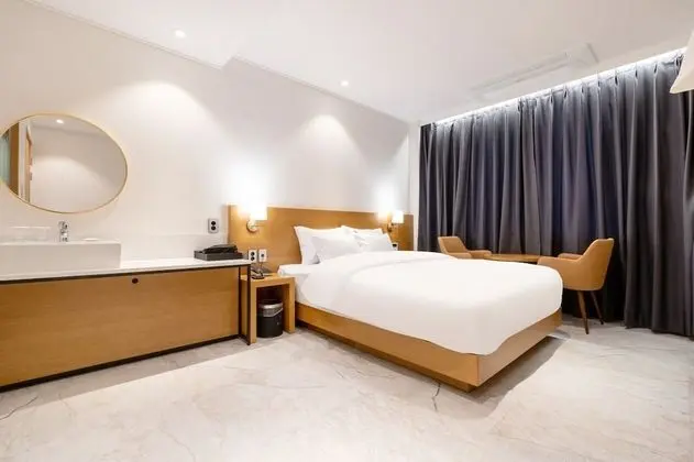 Deluxe Tek Büyük Yataklı Oda, 1 Yatak Odası, Sigara İçilmez, Dağ Manzaralı