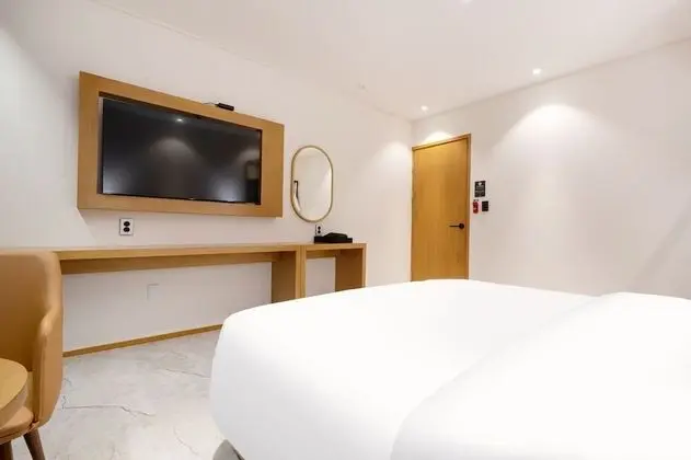 Standard Oda, 1 Büyük (Queen) Boy Yatak, Sigara İçilmez, Dağ Manzaralı