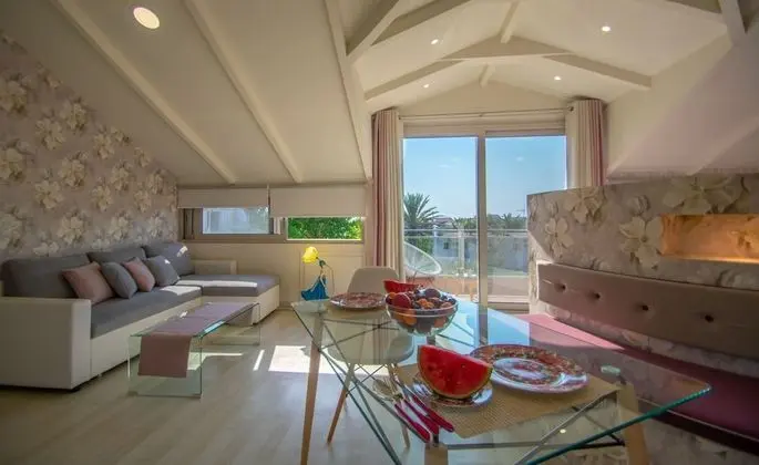 Luxury Çatı Katı (Loft), Kısmi Deniz Manzaralı