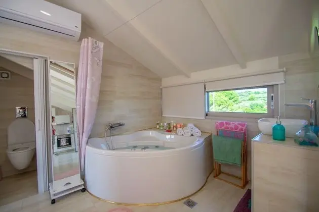 Luxury Çatı Katı (Loft), Kısmi Deniz Manzaralı
