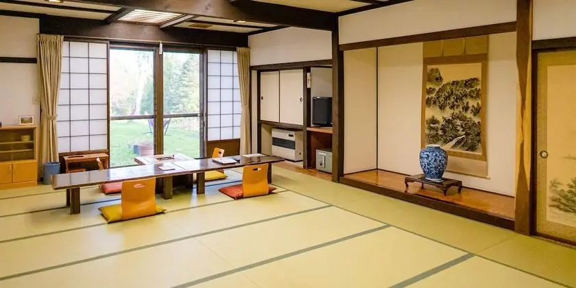 Traditional Oda, Sigara İçilmez (Japanese Style for 4 Guests, Toilet)