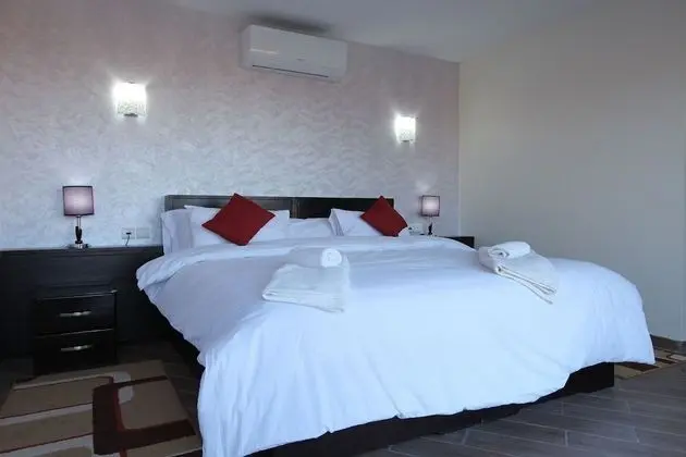 Deluxe Bungalov (Queen-Size Bed)