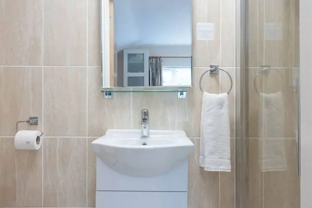 Standard Tek Büyük Yataklı Oda, Banyolu/Duşlu