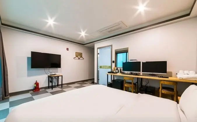 Deluxe Tek Büyük Yataklı Oda