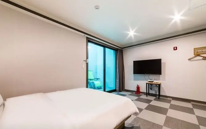 Deluxe Tek Büyük Yataklı Oda