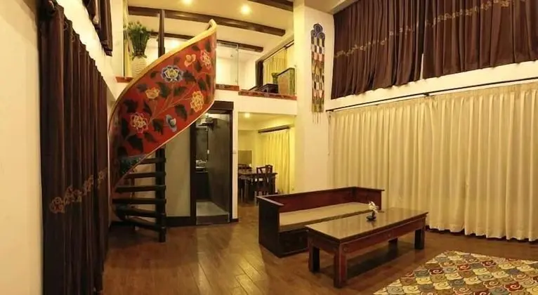 Executive Süit, 1 Yatak Odası, Balkon, Avlu Manzaralı