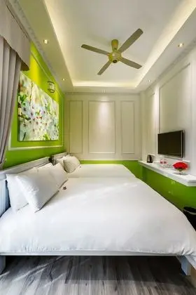 Deluxe Üç Kişilik Oda