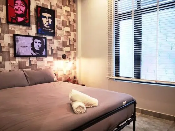 Deluxe Tek Büyük Yataklı Oda