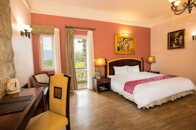 Deluxe Oda, Tepe Manzaralı