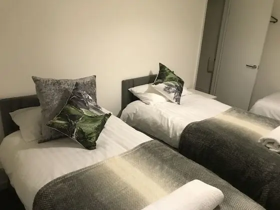 Standard Üç Kişilik Oda, Banyolu/Duşlu