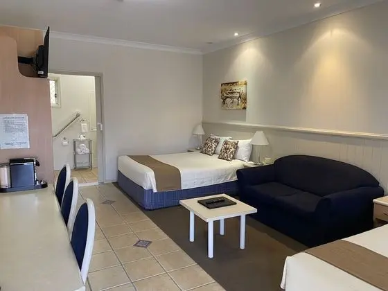 Standard Oda, Sigara İçilmez (Disabled Suite Queen + Single)